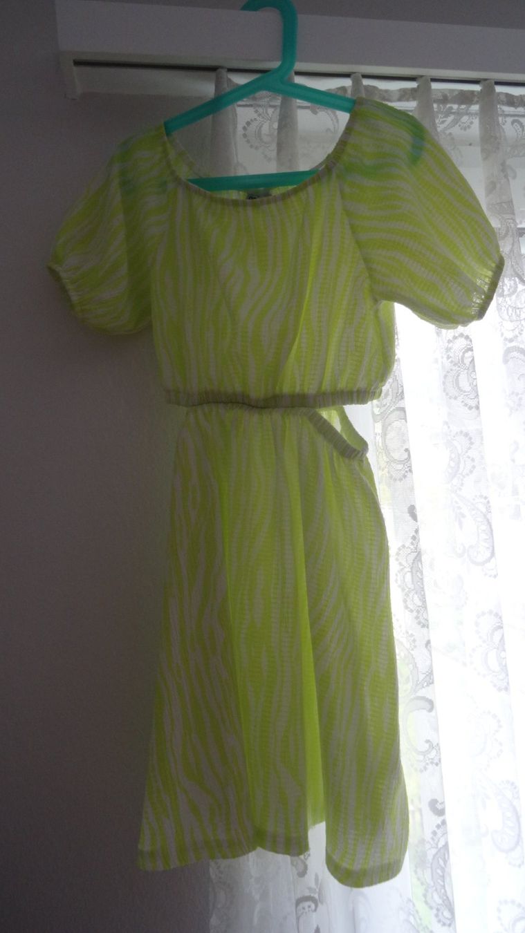 Lotti & Set di vestiti: Sommerkleider 3er Set – Usato da Ehrendingen venduto da CHMEX 2
