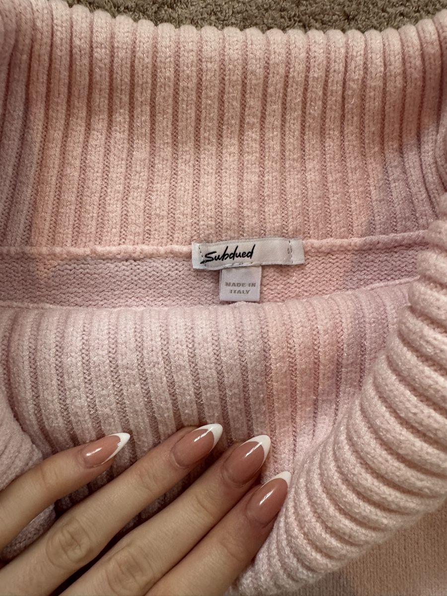 Maglioni & Felpe: Subdued Sweater Rosa – Nuovo (secondo la descrizione) da Frauenfeld venduto da hannamaria29 2