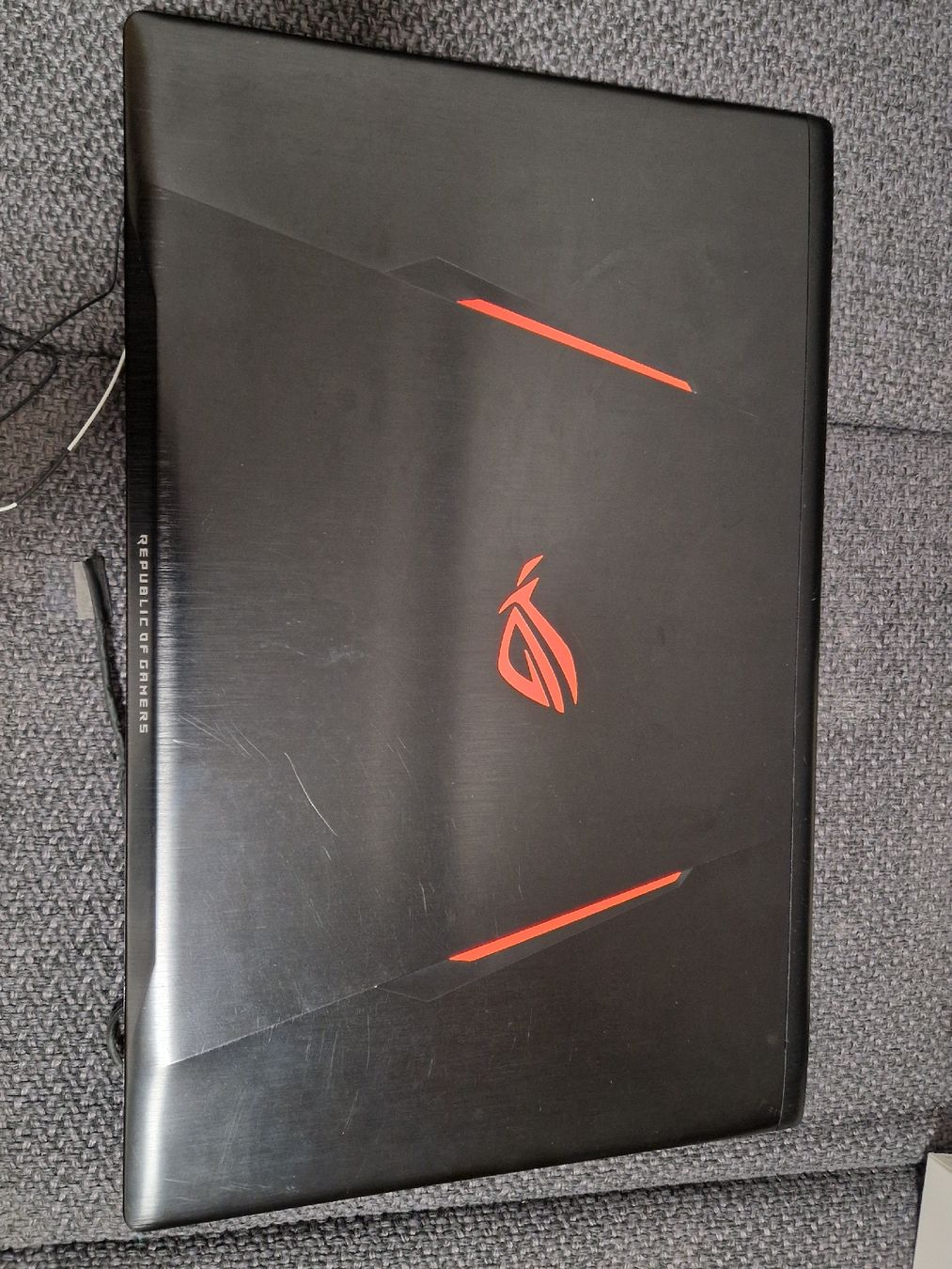 Asus Notebook: ASUS ROG Strix LCD 17.3" - GL753V – Usato da Peseux venduto da katja.vit 1