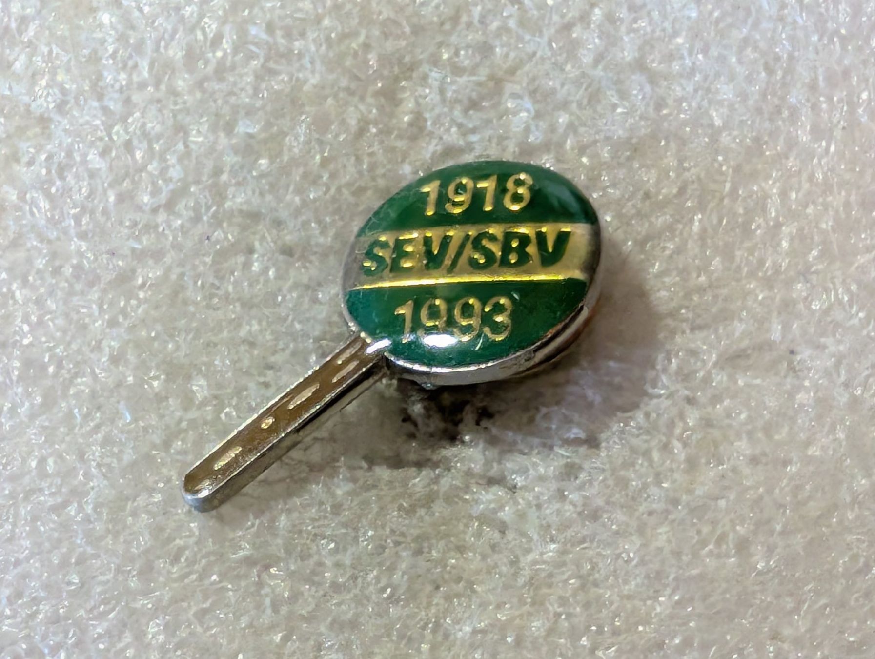 Placchette & Badge: Ansteckpin 18: SEV SBV – Usato da Oppligen venduto da Pin-Fall-Shop