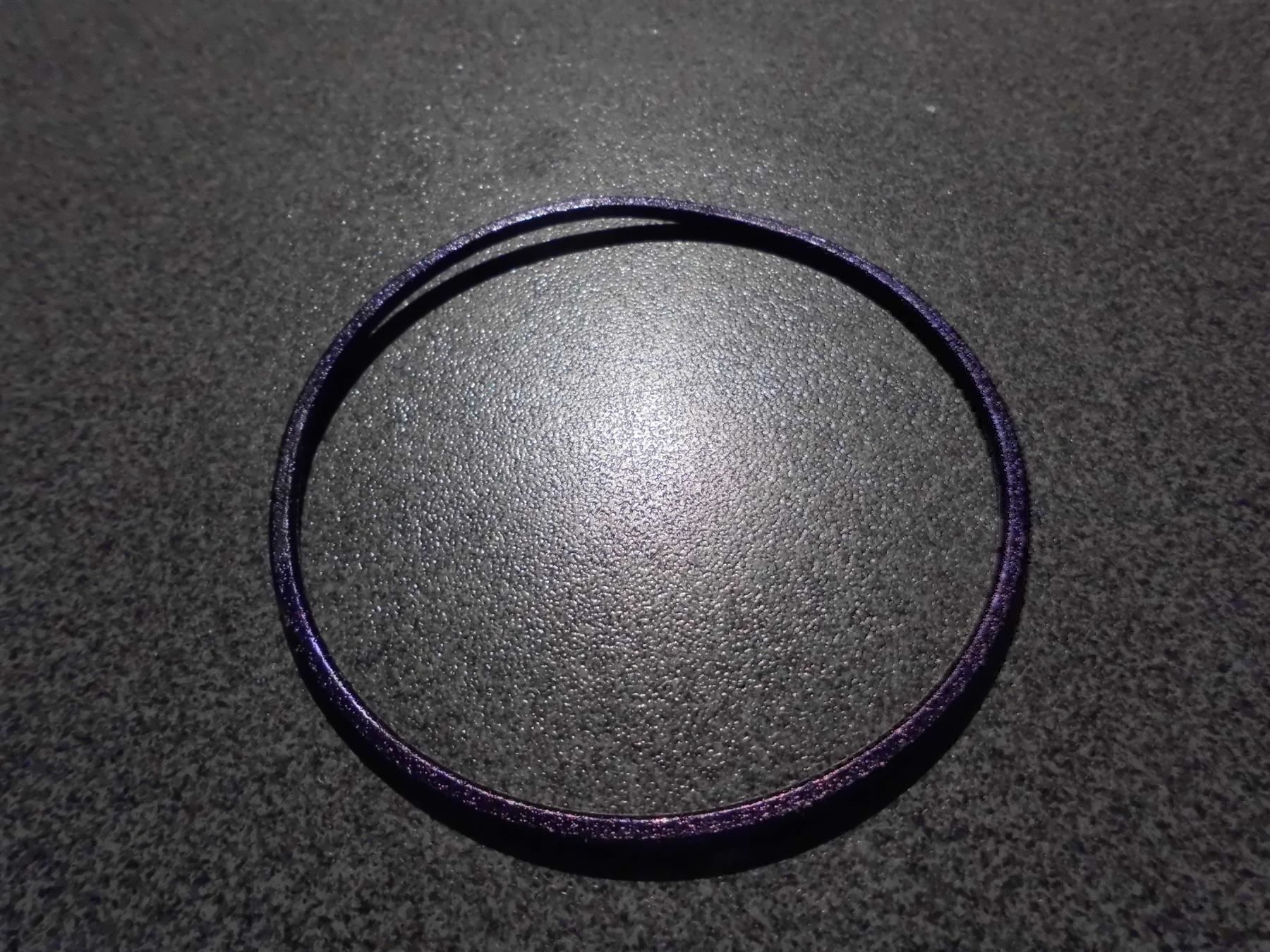 Bracelets: Armreifen violett – D'occasion à Zürich par Motzkuh