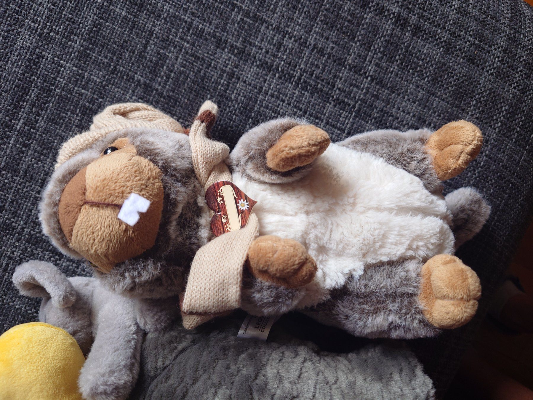 Disney Giocattoli: Lot peluches éléphant Mickey – Usato da Genève venduto da arnoo 4
