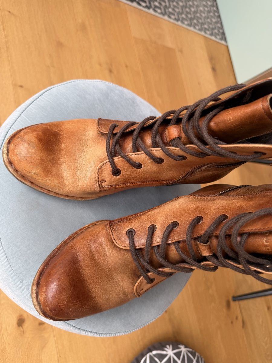 Bugatti Damenschuhe: Bottines à lacets Bugatti cuir marron 39 – Gebraucht aus Uetliberg von adrenalhyn 2