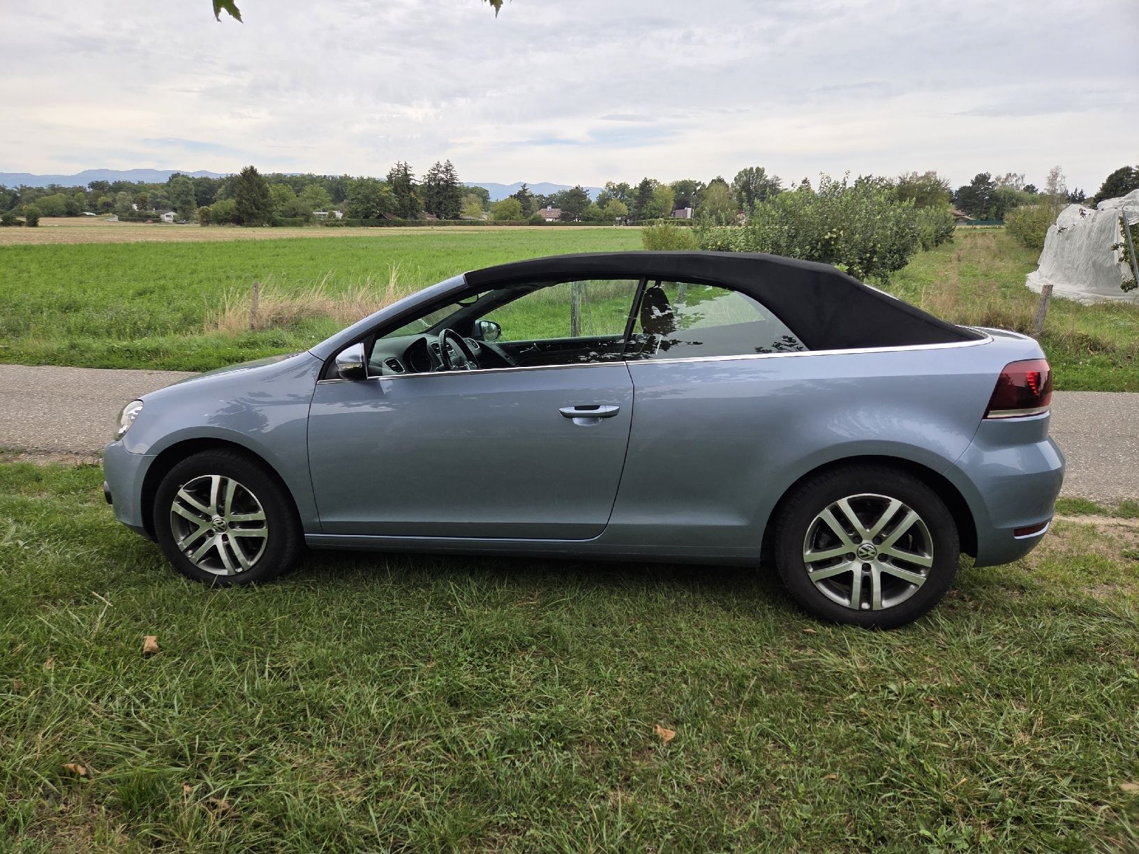 VW Automobili: VW Golf Cabrio 2.0 TDI – Usato da Veyrier venduto da manxsl354 5