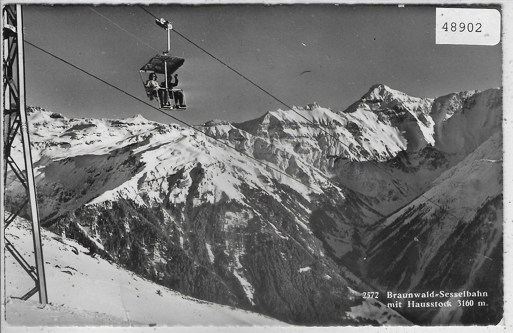 Cartoline postali: Braunwald-Sesselbahn mit Hausstock im Winter – Usato da Ettingen venduto da Kartenplanet