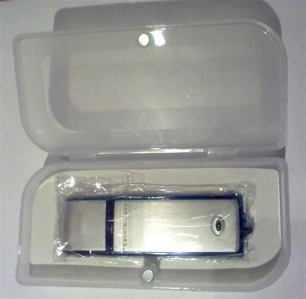 Chiavette USB: Auktion: Audio RECORDER-Diktiergerät+USB Key 4GB – Nuovo e nell'imballaggio originale da Yverdon-les-Bains venduto da Netgadget 1