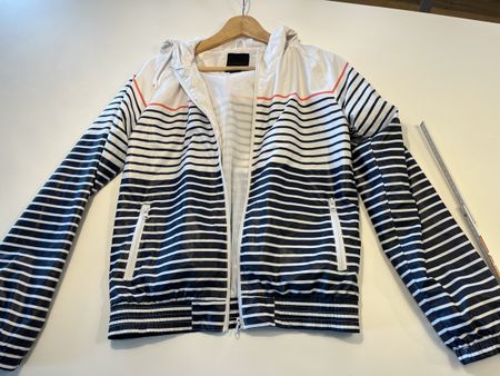 luftige feine Windjacke S/M