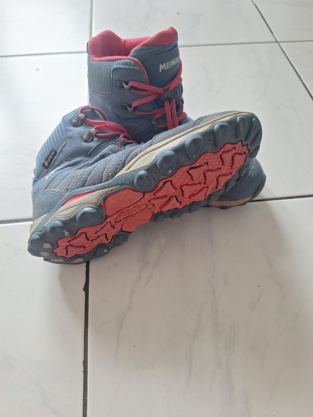 Meindl Schuhe für Jungen: Wanderschuhe Meindl Gore-Tex Grösse 33 – Gebraucht aus Kreuzlingen von nissie88 1