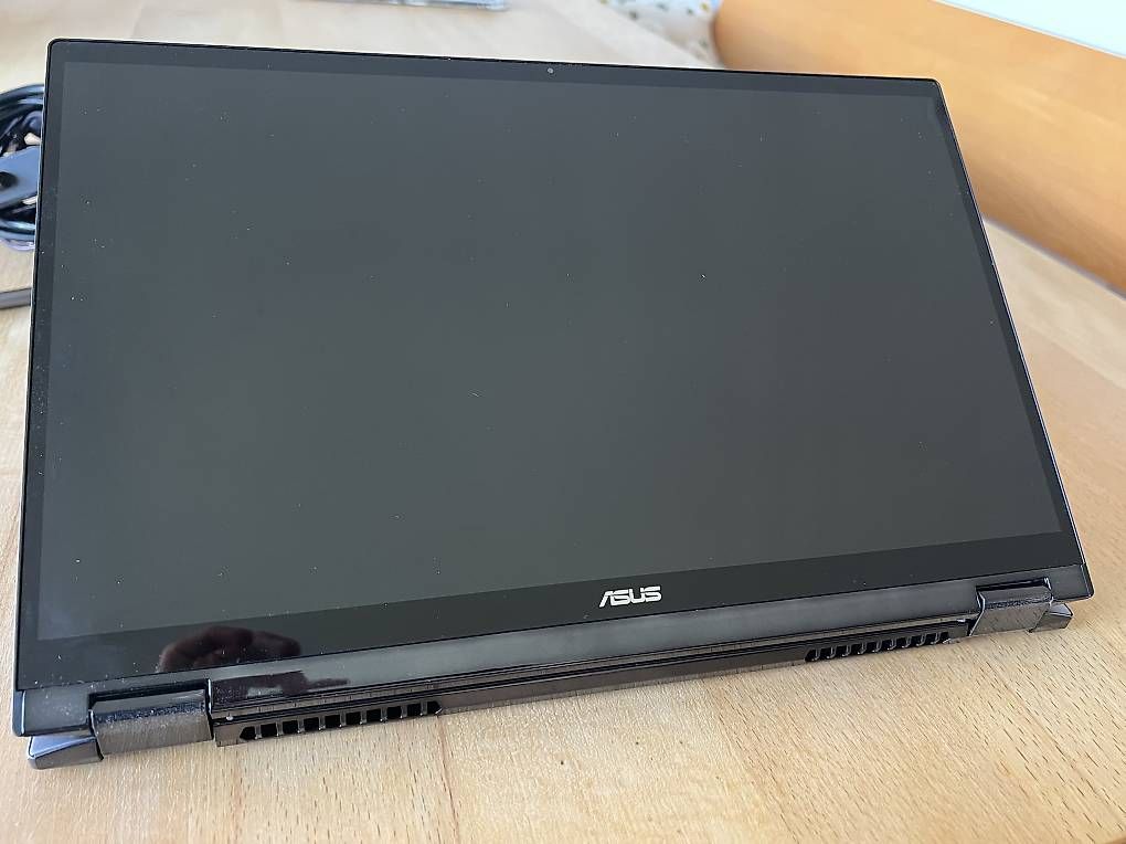 Asus Notebook: ASUS Zenbook UX563F Convertible mit 2. Display – Usato da Rickenbach ZH venduto da flavio.carnuccio 2