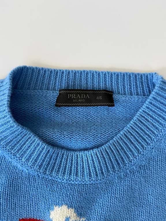 Maglioni & Felpe: PULL PRADA BLEU – Usato da Lausanne venduto da pas_dqy6 3