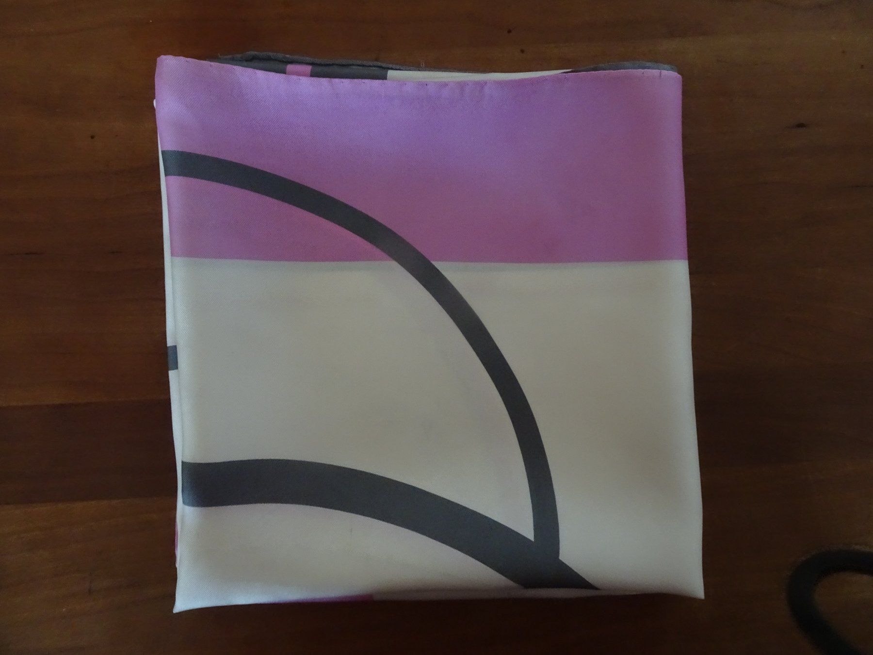 Foulard & Sciarpe: Seidenfoulard – Usato da männedorf venduto da purzelchen 1