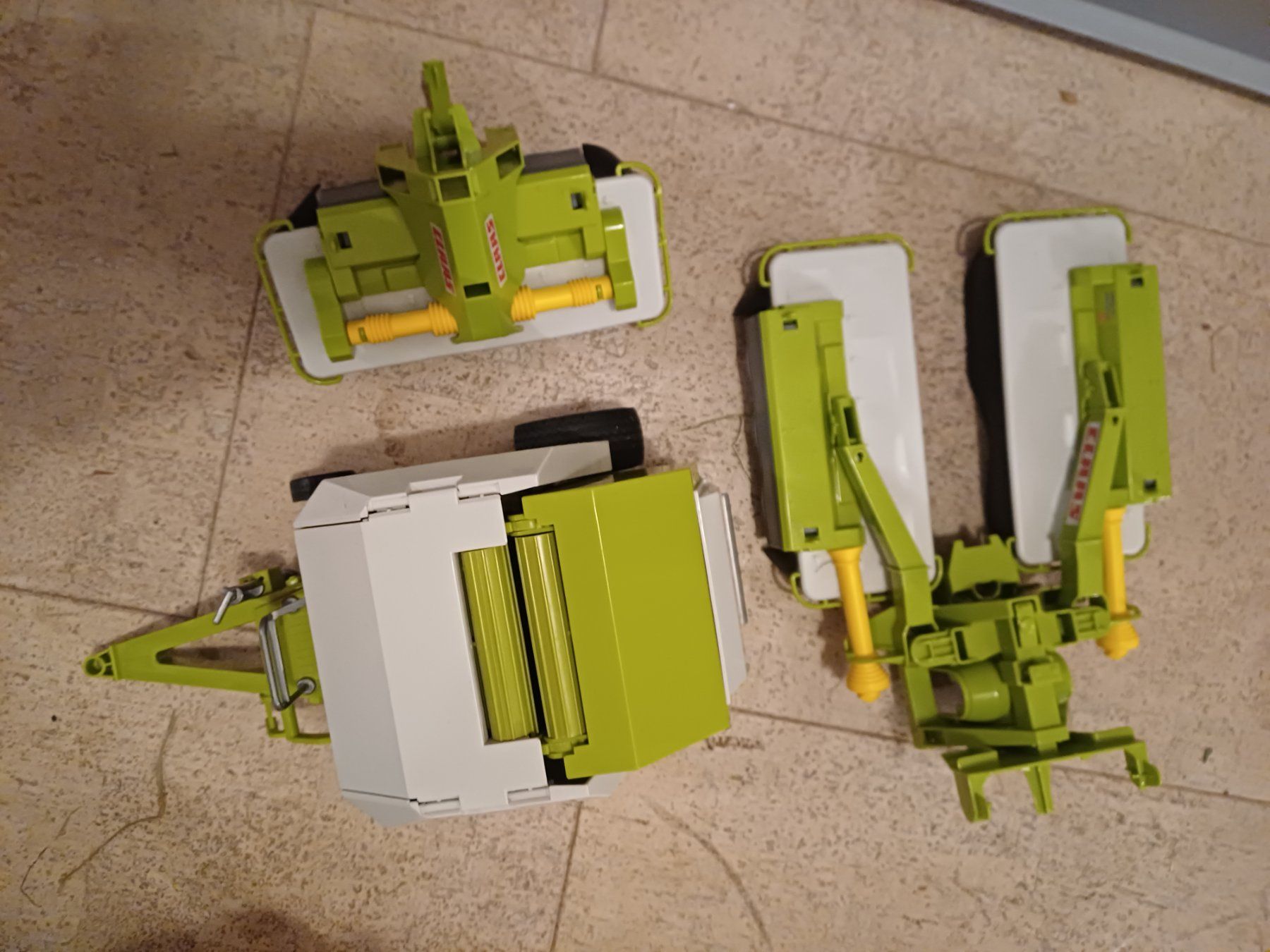 Claas Alle Maschinen: Claas Mäher und Ballenpresse – Gebraucht aus Fällanden von Dverkaufen