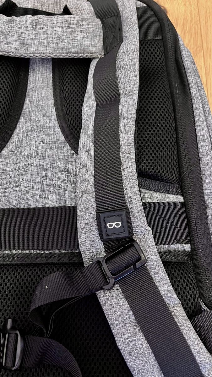 Zaini: Reiserucksack grau mit USB Anschluss – Usato da Widnau venduto da FabFo94 5