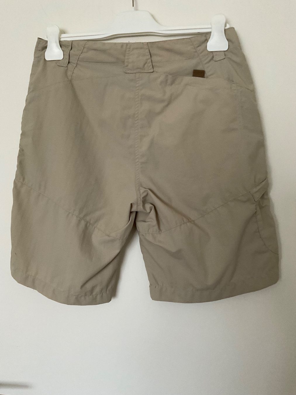 Icepeak Pantaloni: ICEPEAK Shorts Gr 38 beige-olive – Usato da Schlieren venduto da Vilsonella 4