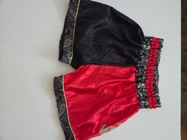 Thai Boxing Shorts rot schwarz, 146 gebraucht guter Zustand