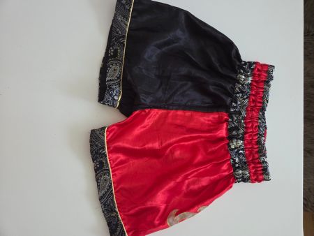 Thai Boxing Shorts rot schwarz, 146 gebraucht guter Zustand