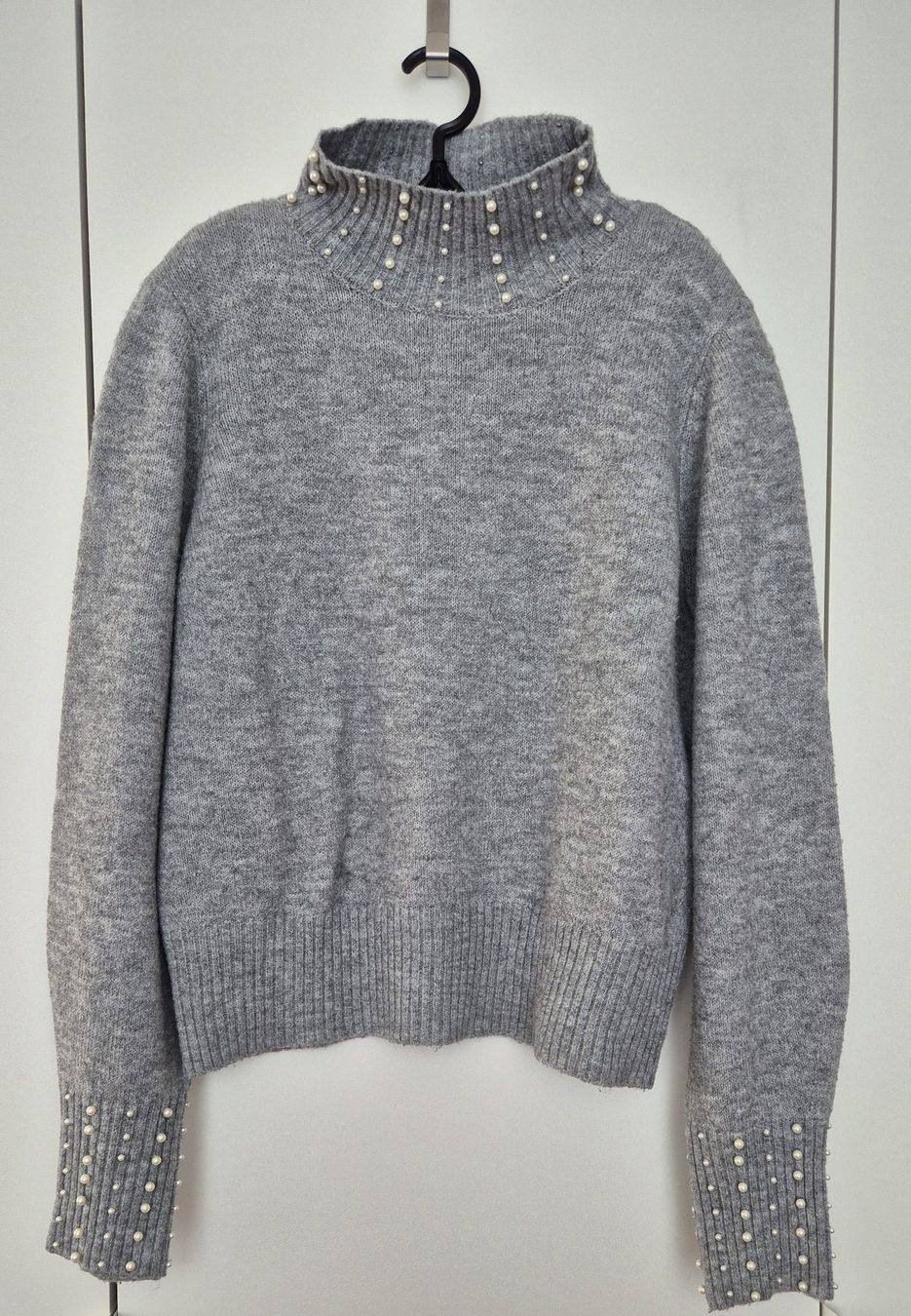 Maglioni & Felpe: JDY Strickpullover mit Perlen, grau, M – Usato da Münchenstein venduto da Trinity