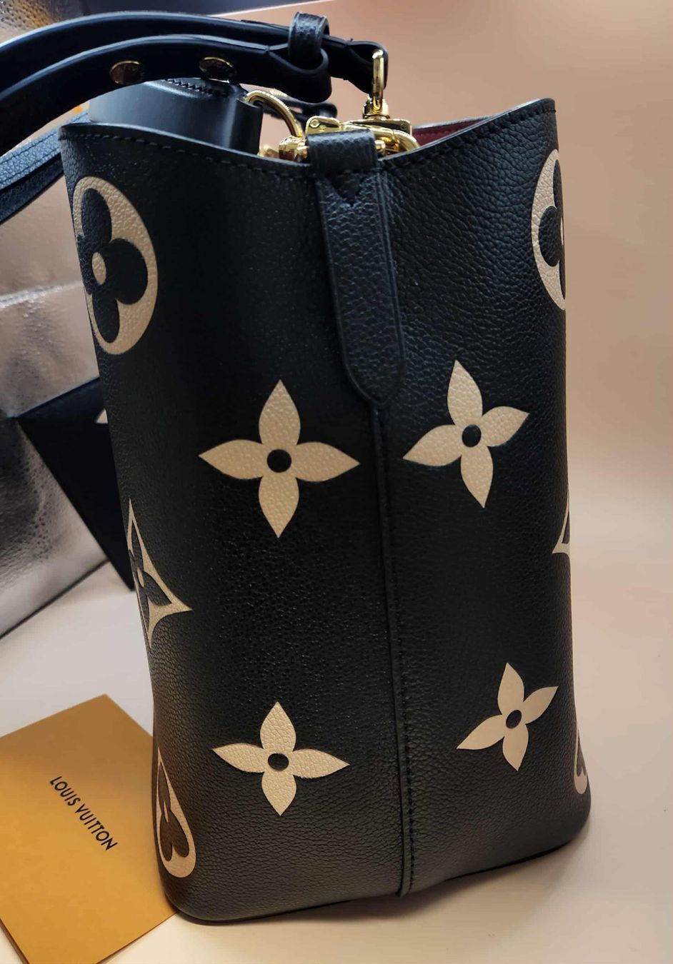 Louis Vuitton Borse da donna: Louis Vuitton Neo Noe – Nuovo (secondo la descrizione) da Thun venduto da ken2009 1