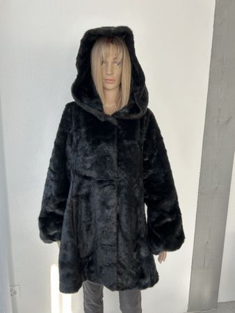 Jones New York Faux Fur Hooded Coat - Size Medium 🧥