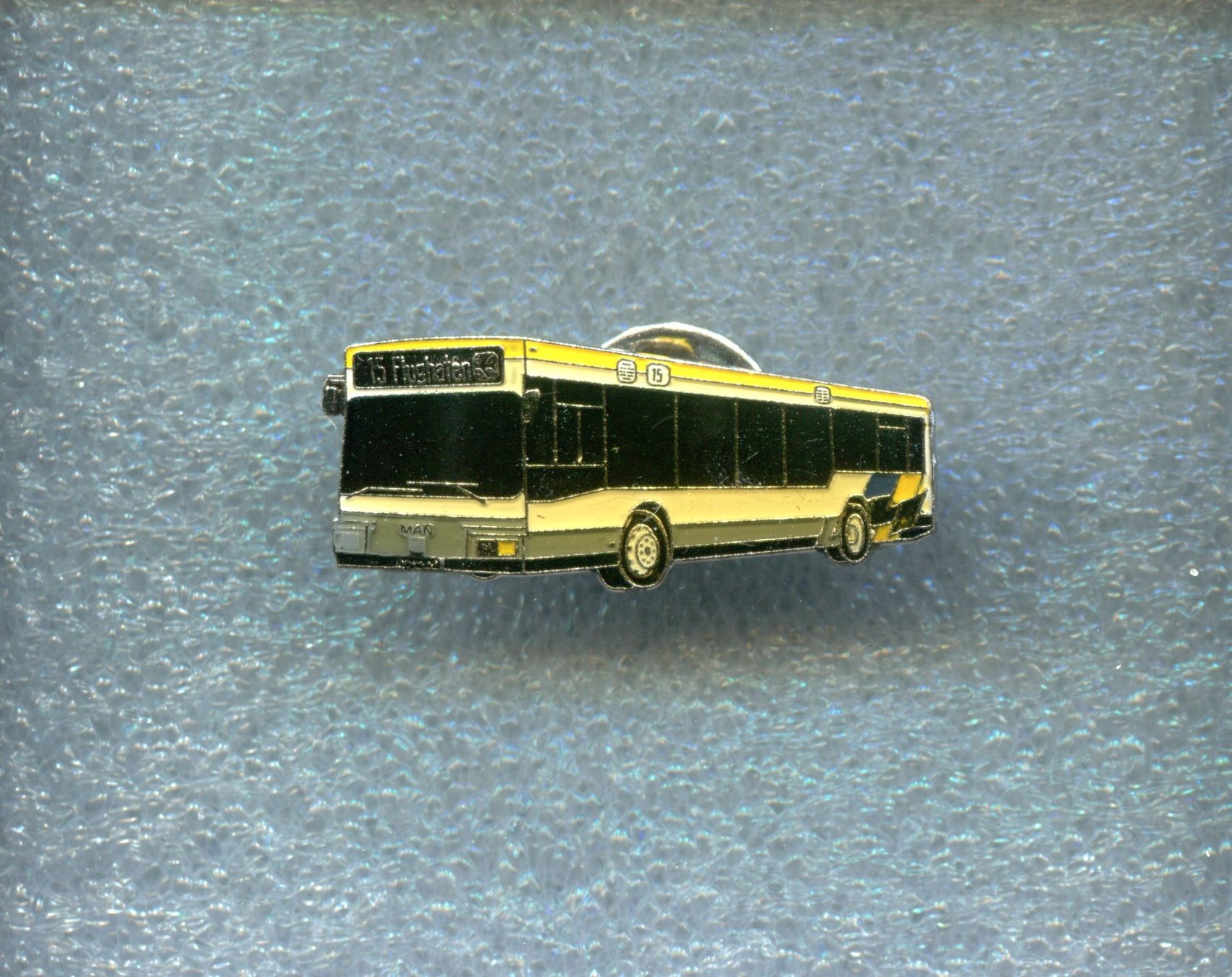 Placchette & Badge: BUS  MAN  Flughafen – Usato da Winterthur venduto da Sammleroase