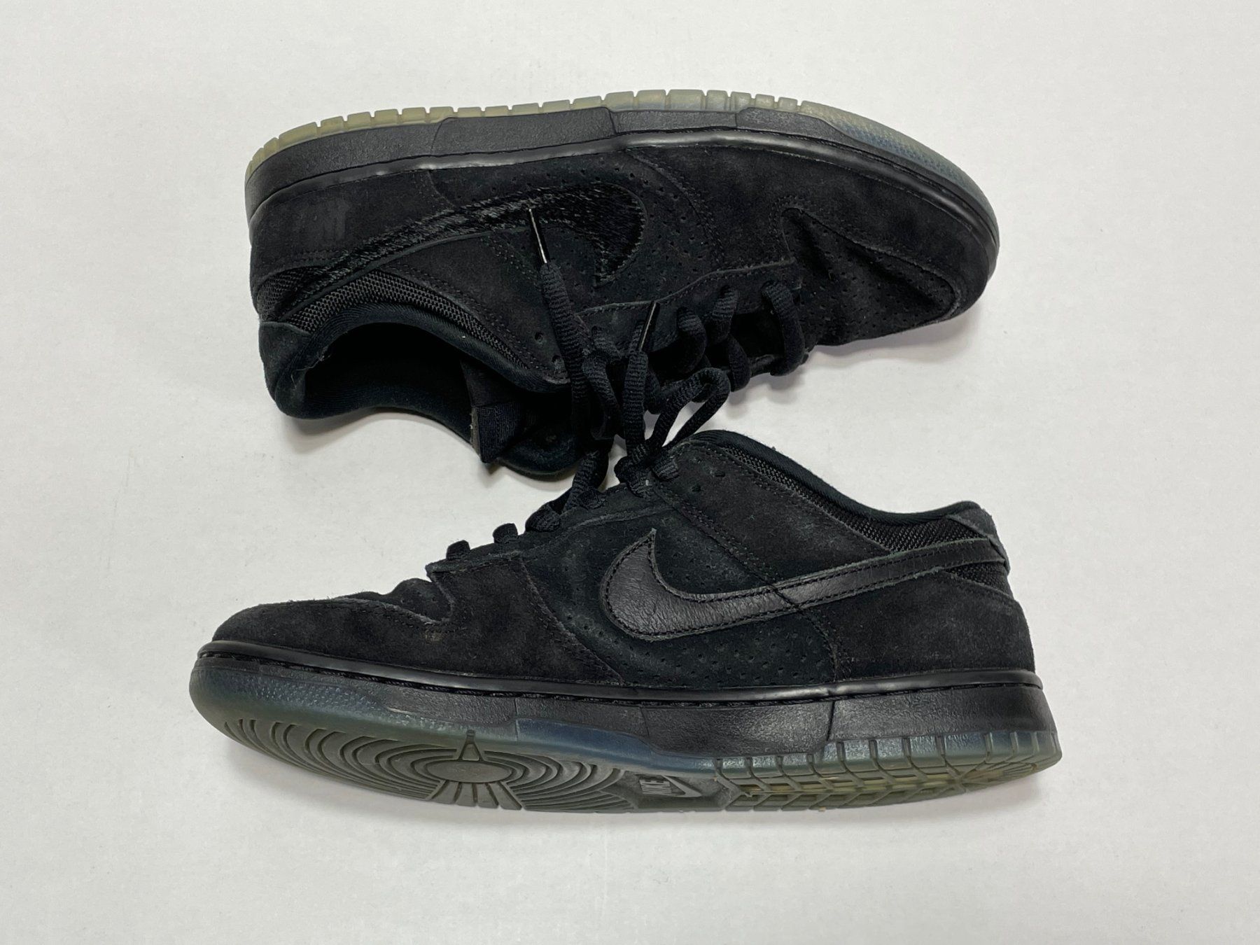 Nike Scarpe da uomo: 2021 Nike Dunk Low Undefetead Sz 43 – Usato da Zürich venduto da le_souk 2