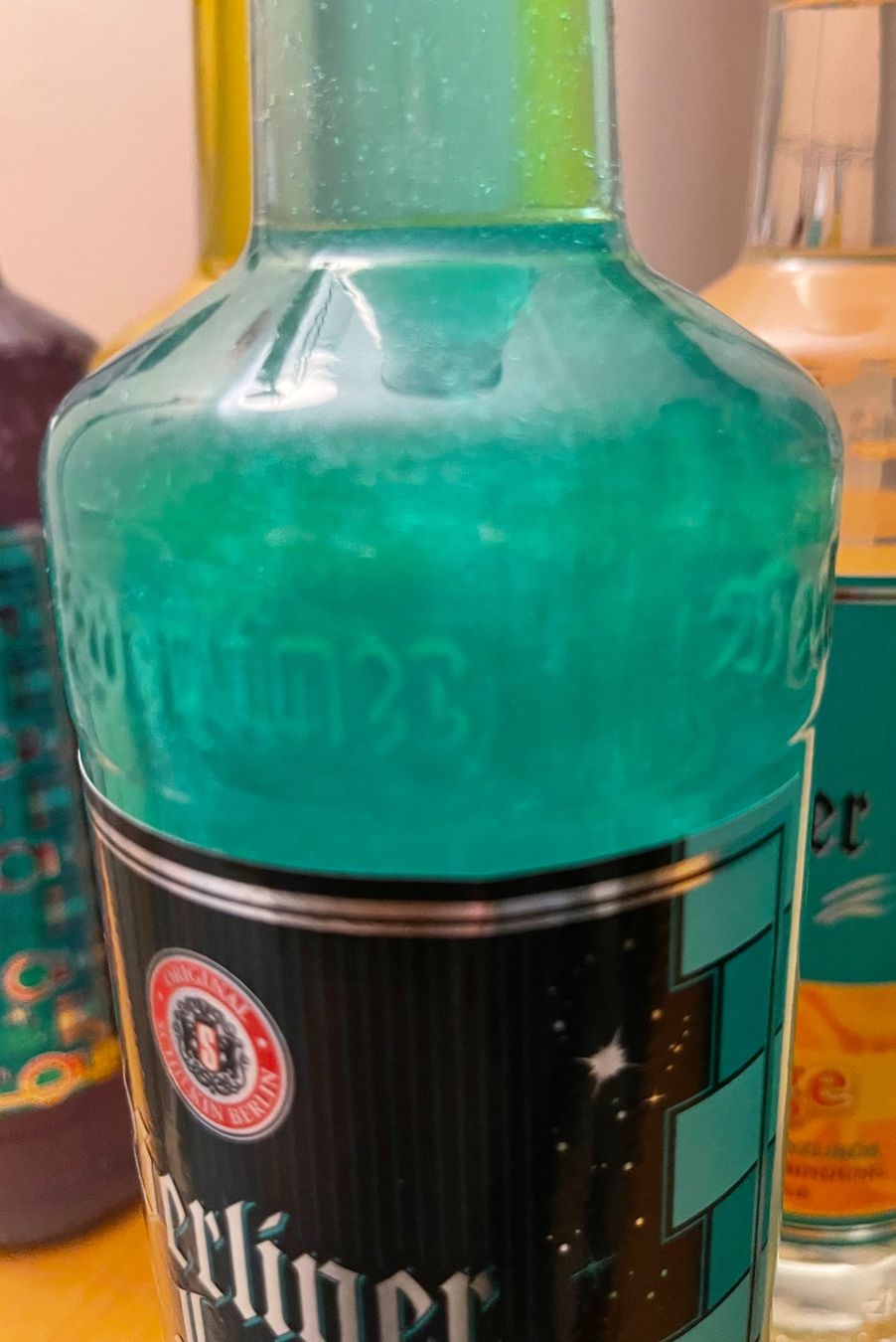 Spiritueux: 8 Flaschen Berliner Luft mit verschiedenem Geschmack – Neuf avec emballage d'origine à Basel par Seifehuesli 7