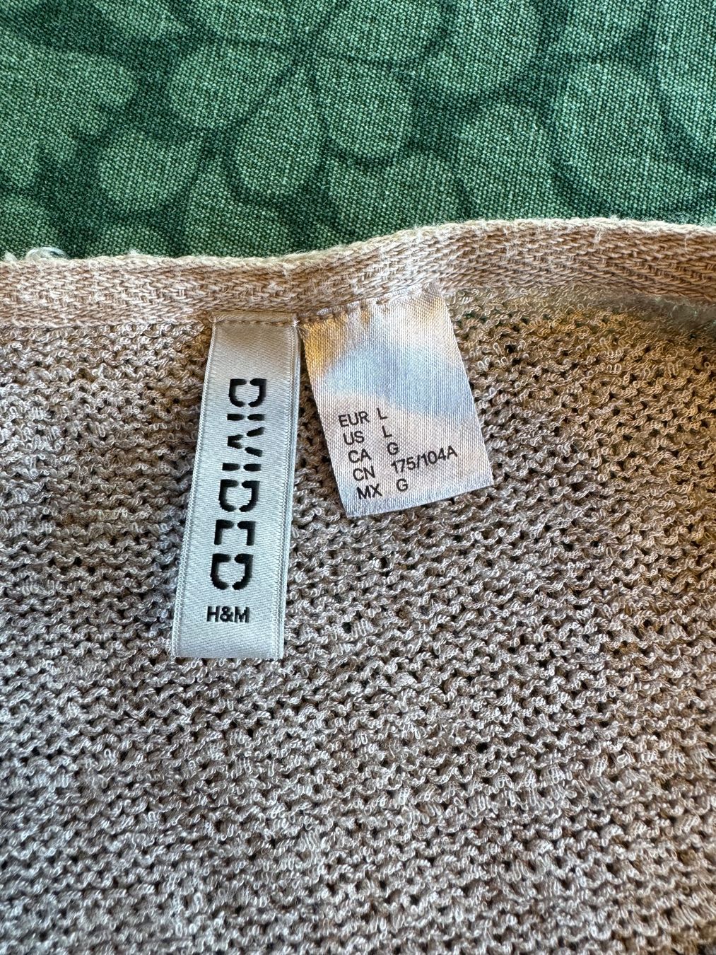 H&M Maglioni & Felpe: Pullover – Usato da Courgevaux venduto da wurg1 1