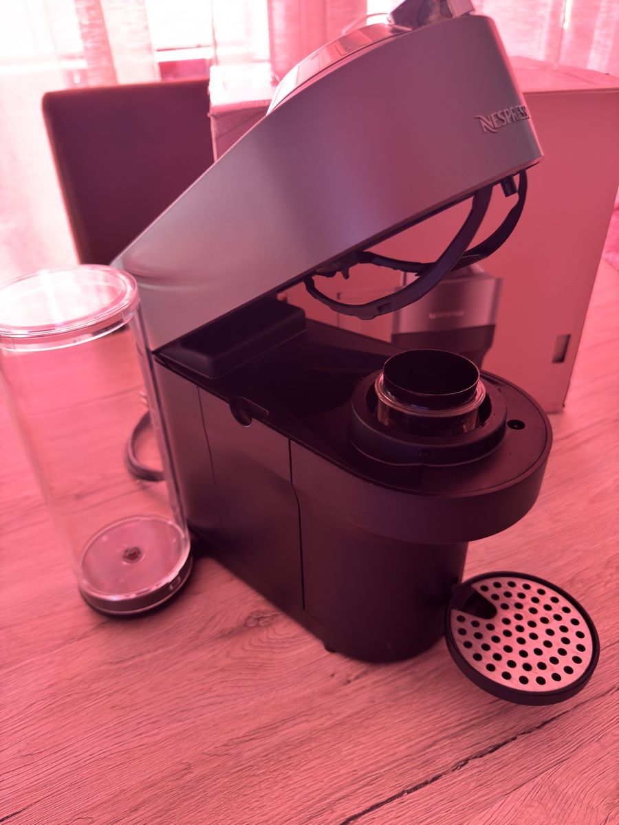 Nespresso Macchine per caffè & Macchine per espresso: Cafetière Nespresso Vertuo Pop+ - Peu utilisée, comme neuve! – Nuovo (secondo la descrizione) da La Chaux de fonds venduto da car_f9yg 2