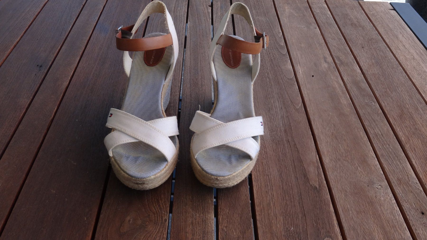 Tommy Hilfiger Scarpe da donna: Plateausandalen Thommy Hilfiger – Usato da Erlenbach ZH venduto da November-Ergometer