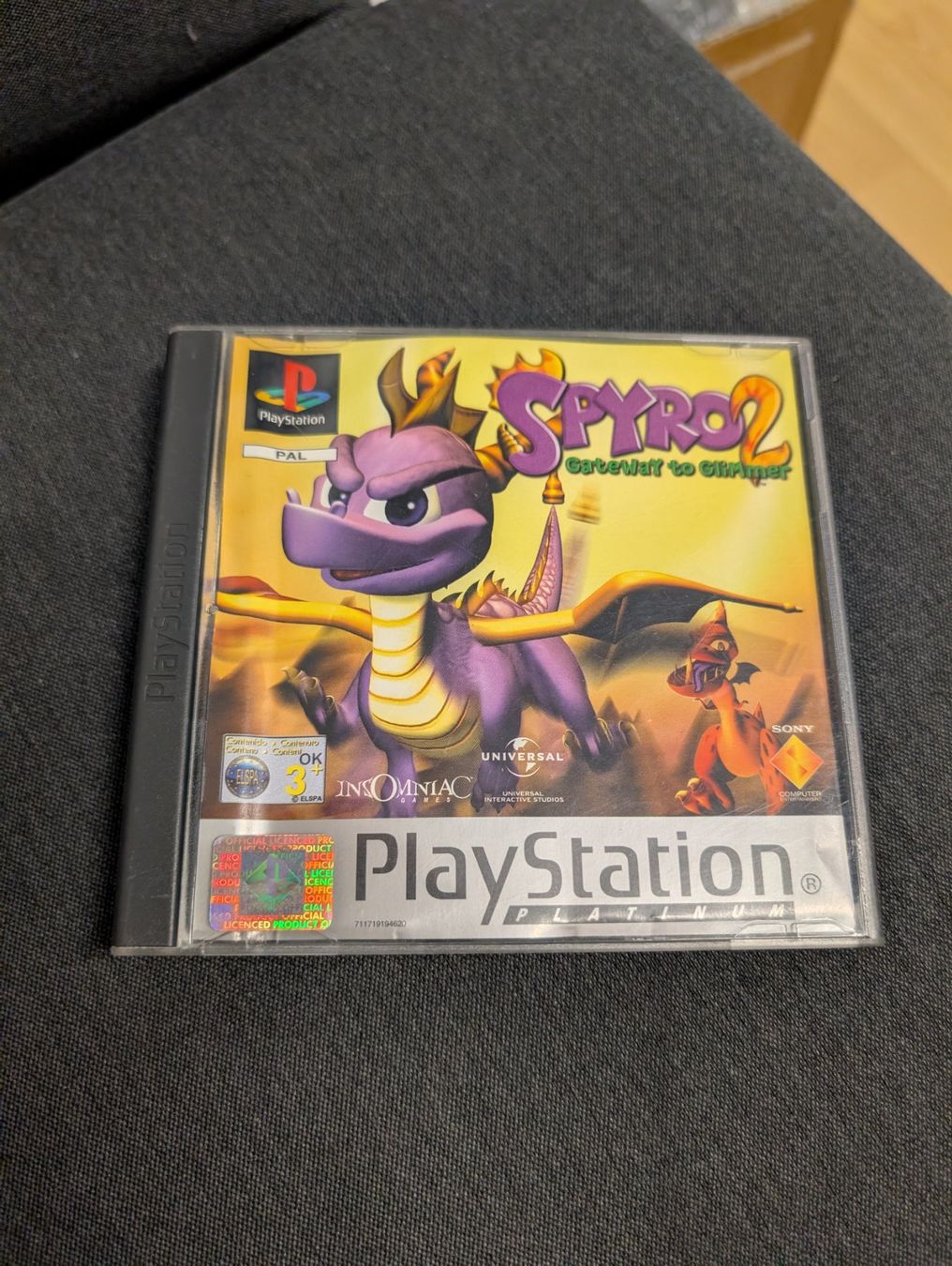 Giochi: Spyro 2: gateway to glimmer Sony ps1 – Usato da Giubiasco venduto da Ticinerd