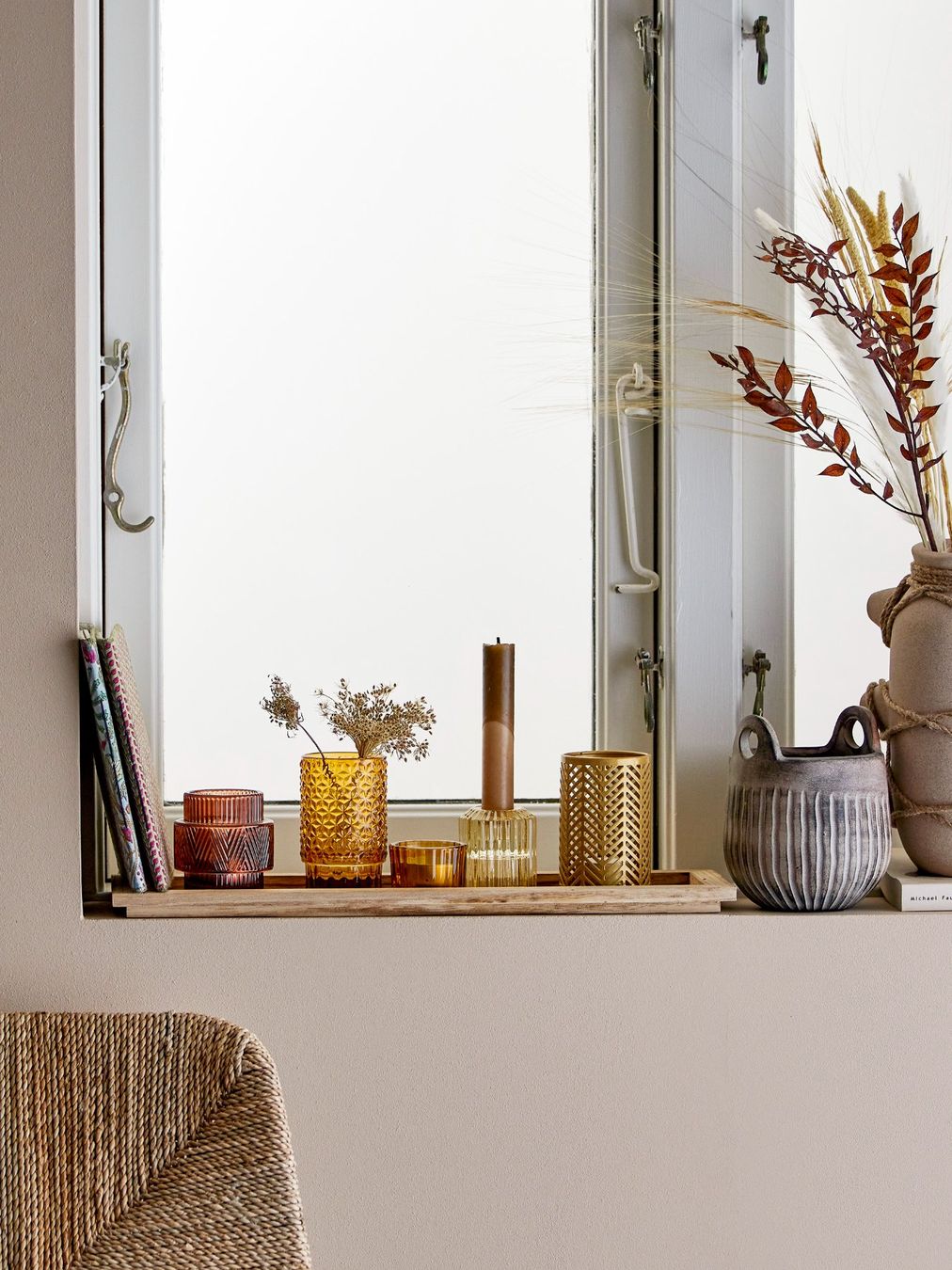 Bloomingville Portacandele: BLOOMINGVILLE Windlichter Elviena mit Holztablett, 6er-Set – Nuovo e nell'imballaggio originale da Arbon venduto da MaritK 2