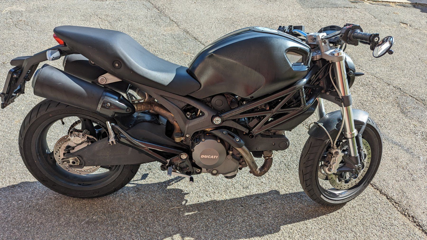 Ducati Strada: Ducati Monster 696 – Usato da Les Charbonnières venduto da manurobra 2