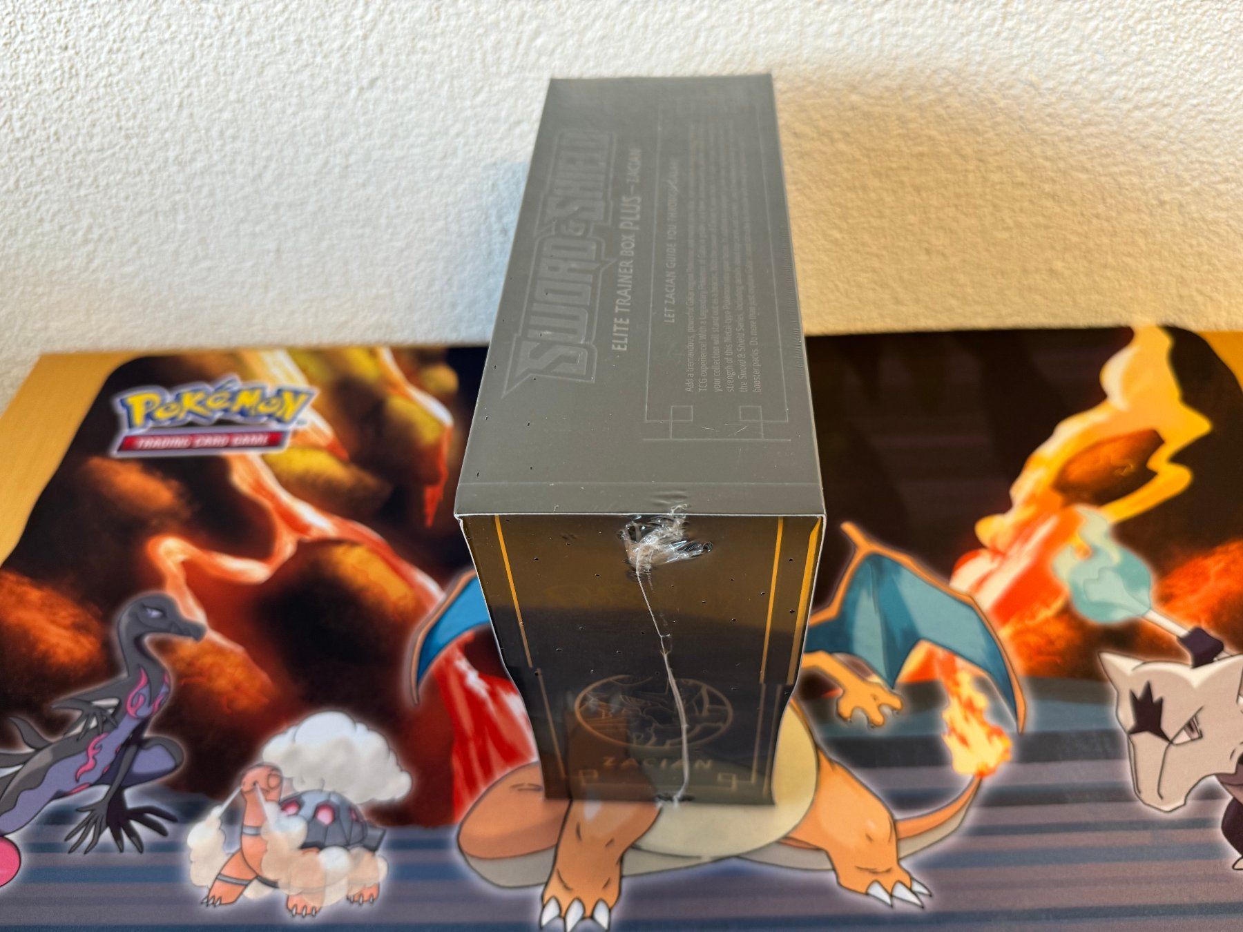 Pokémon Carte collezionabili: Sword & Shield Elite Trainer Box Plus: Zacian OVP - EN – Nuovo (secondo la descrizione) da Bülach venduto da Pfrenzel 3