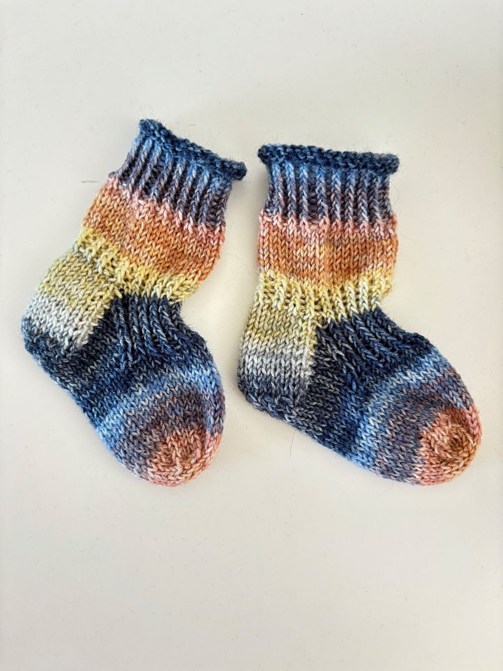 Socken für Kinder: Babysöckli – Neu und originalverpackt aus Fislisbach von handglismet