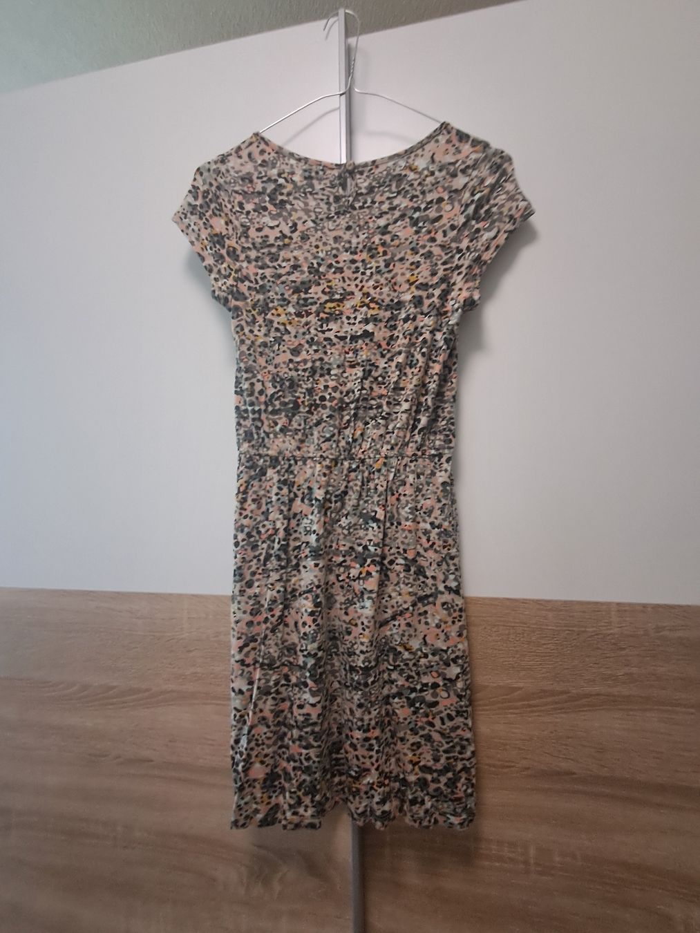 Vestiti & Gonne: Robe imprimée  – Usato da Biel/Bienne venduto da Laure_7 2