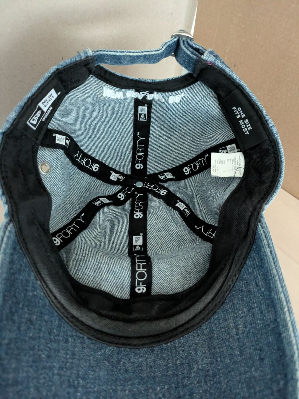 Autres vêtements femmes: Cap Nevy Gr. S/M – D'occasion à Benken SG par olga81 3
