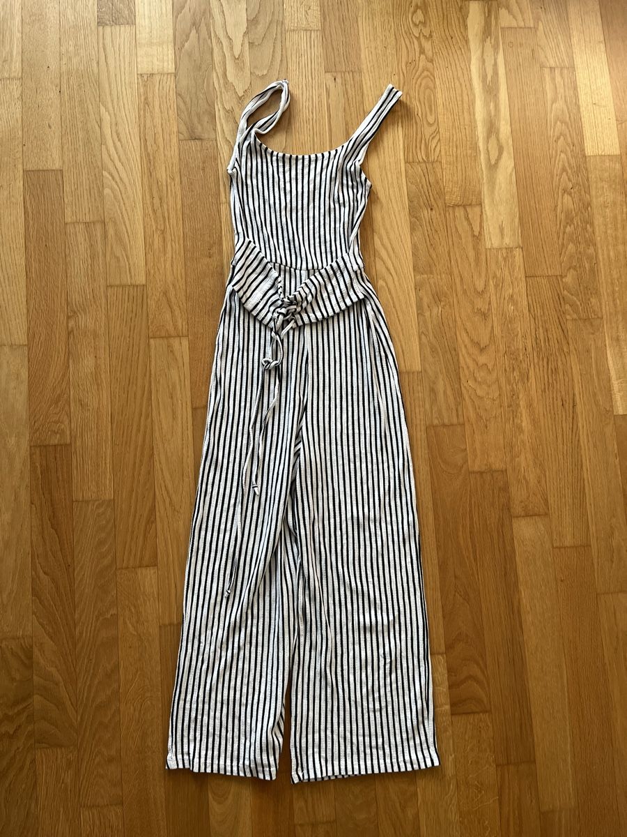Bershka Tute: Jumpsuit, Gr. S – Usato da Schliern b. Köniz venduto da ali_ytz9
