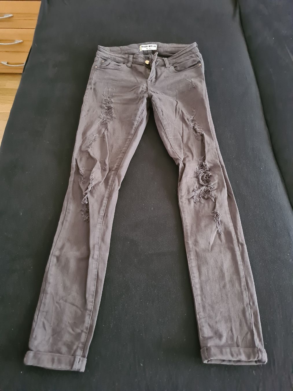 Tally Weijl Hosen: Damen Hose Grösse 40 – Gebraucht aus Langenthal von Polarisstern