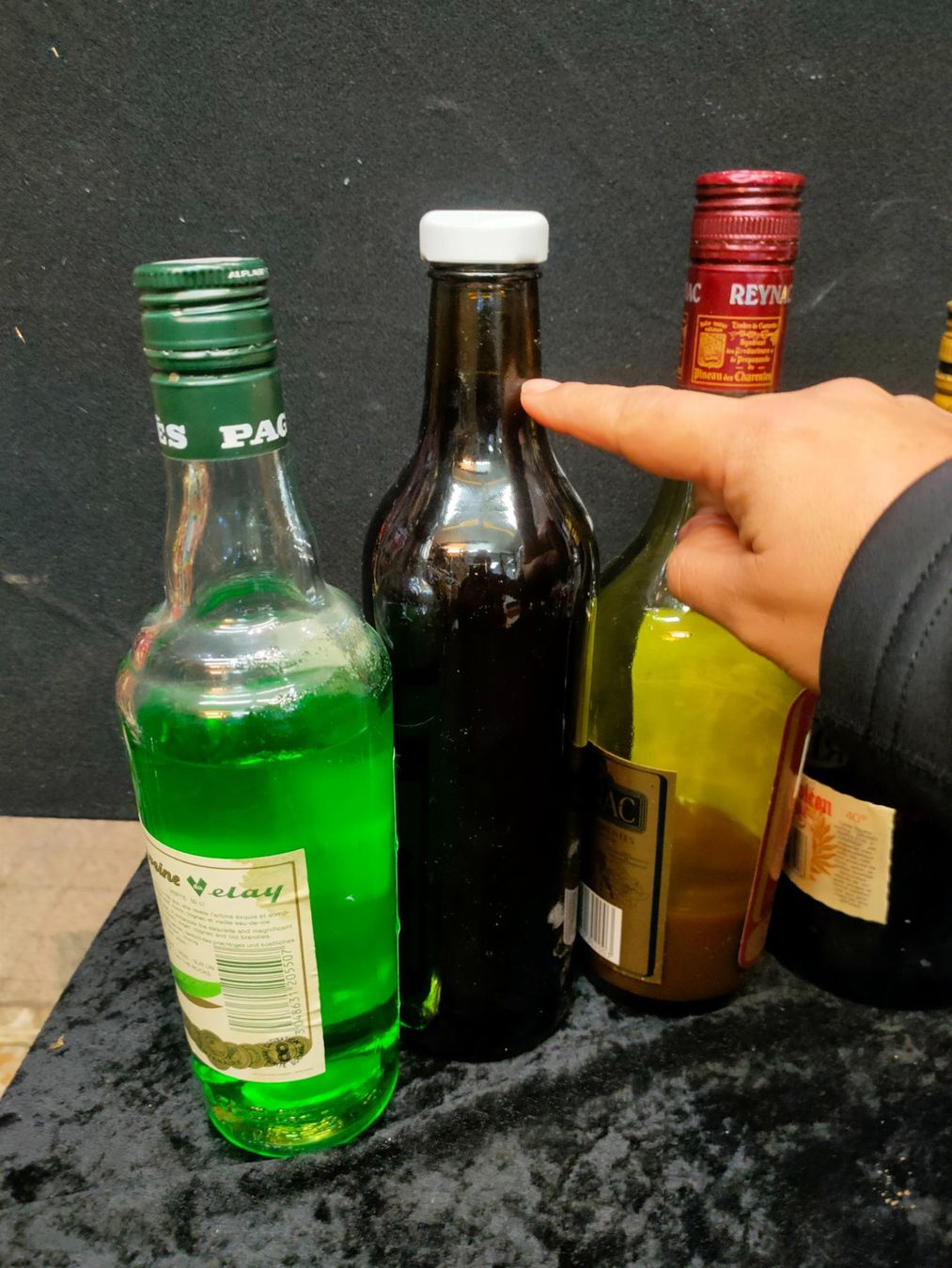 Spirituosen: LOT DE 5 BOUTEILLES ENTAMÉ – Gebraucht aus Genève von Leboucheoreilles 9
