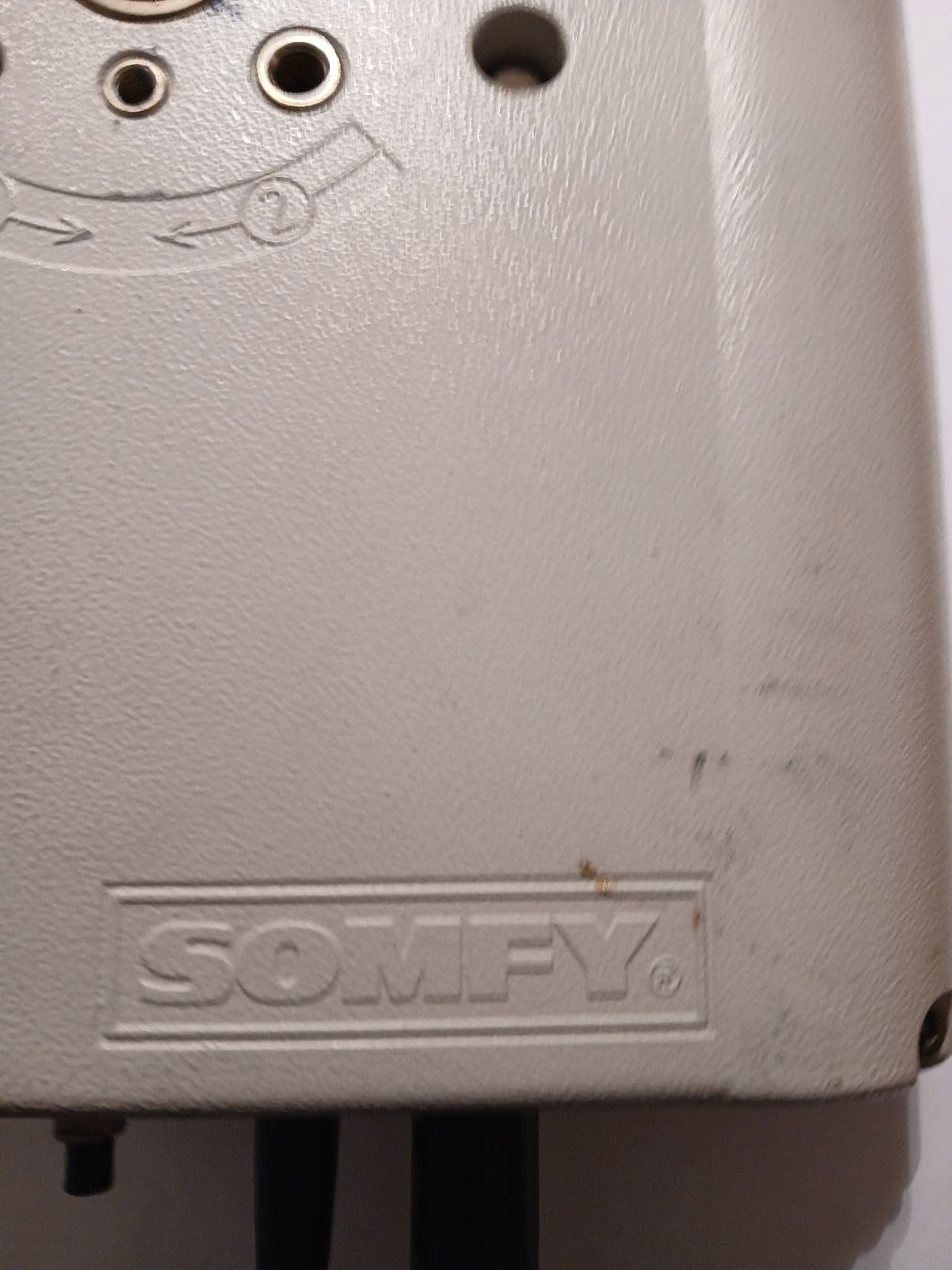 Somfy Marquises: SOMFY-Aufsteckantrieb – D'occasion à Galgenen par Leila46 2