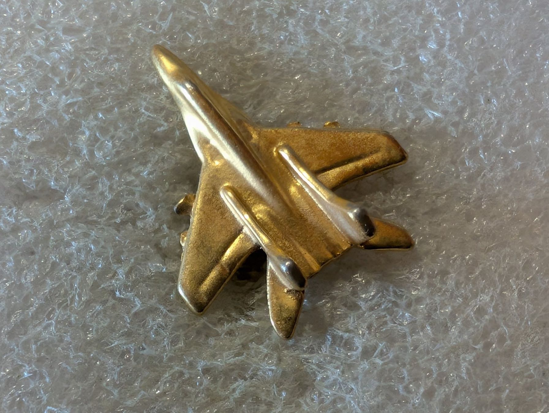Placchette & Badge: Ansteckpin 7: Flugzeug – Usato da Oppligen venduto da Pin-Fall-Shop
