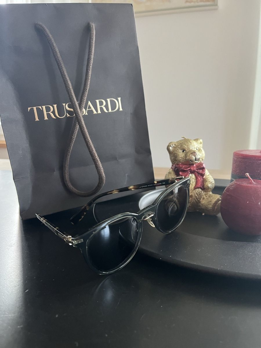 Occhiali & Lenti: Trussardi - trendy Sonnenbrille – Usato da Seuzach venduto da 1Tazzinarossa 1
