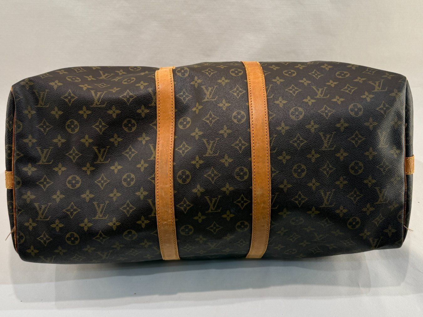 Louis Vuitton Taschen: Louis Vuitton Keepall 55 Monogram Reisetasche – Gebraucht aus Erlenbach ZH von iLuxury 2