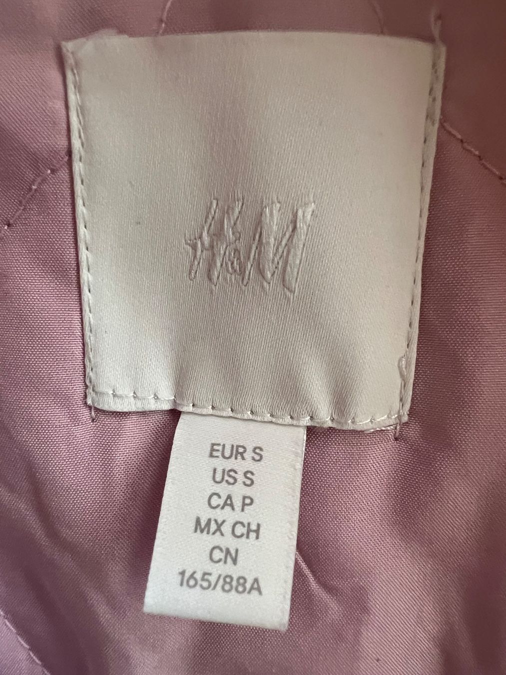 H&M Gilets & Westen: Steppweste H&M rosa gesteppt Gr. S – Gebraucht aus Chur von van_hnc6 5