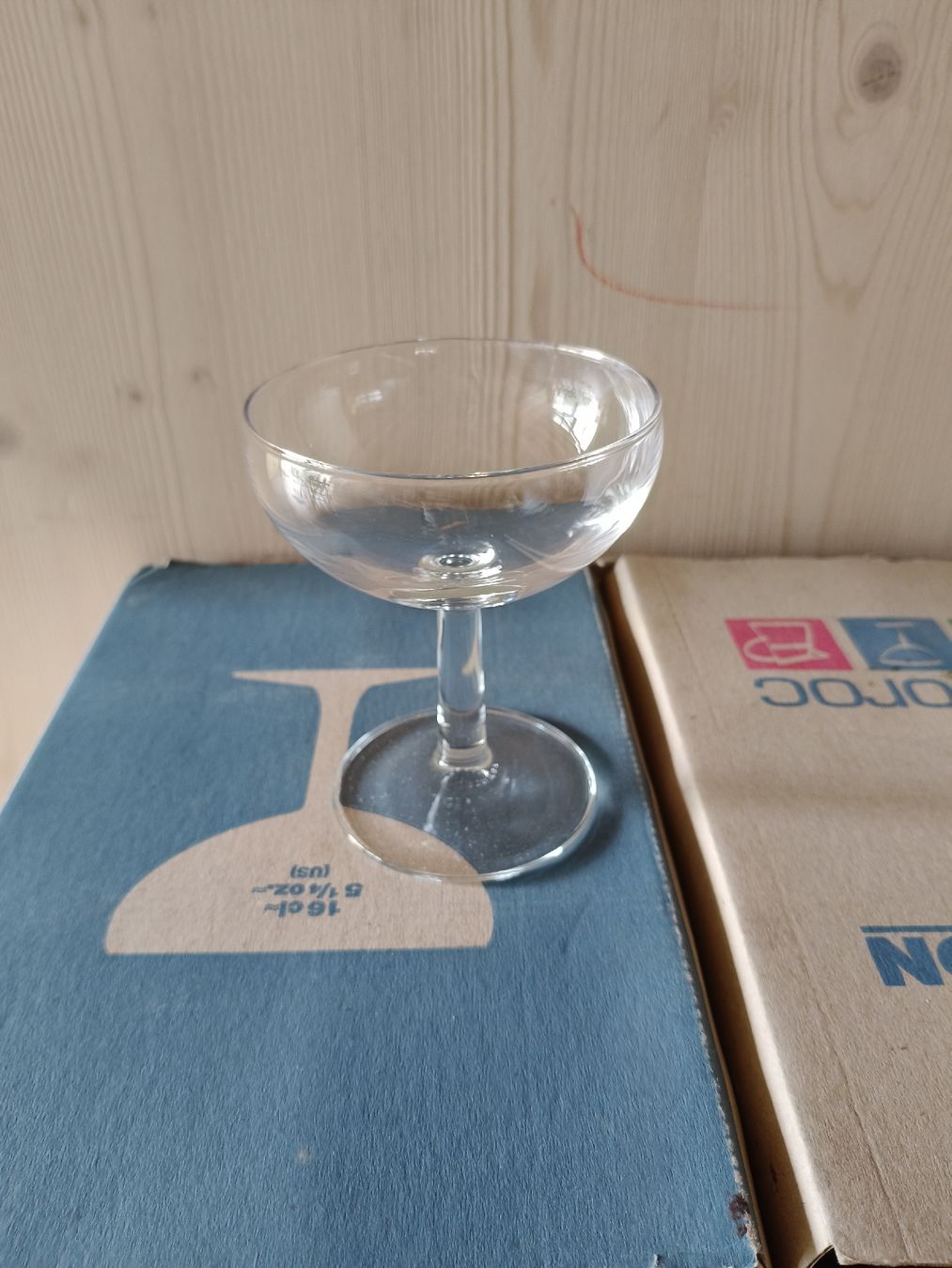 Gläser: verre a champagne x70 pieces – Gebraucht aus Basel von AdMack