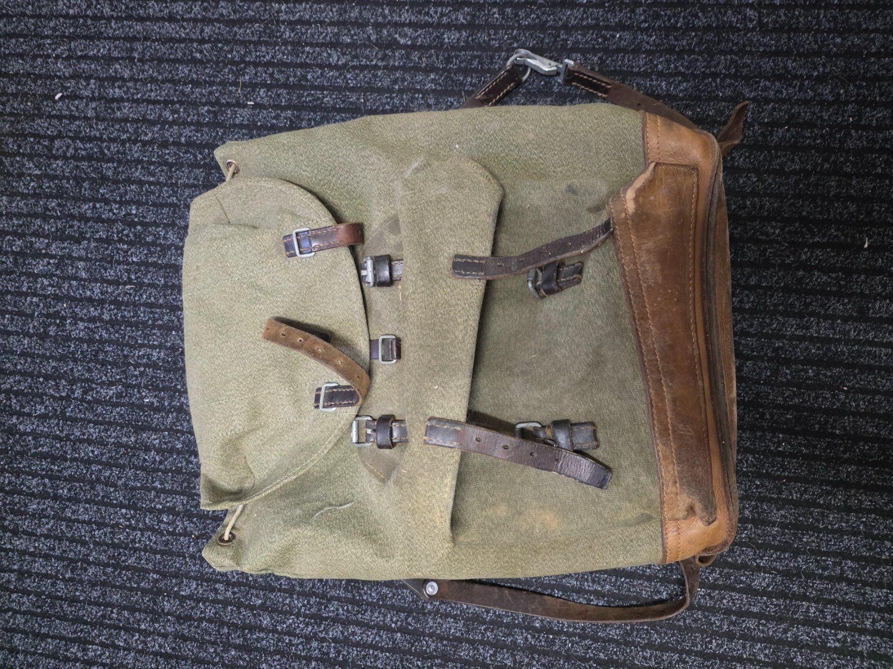 Zaini: Schweizer Militärrucksack 1962 Militär Armee – Usato da Dorf venduto da Echo_Elements 3