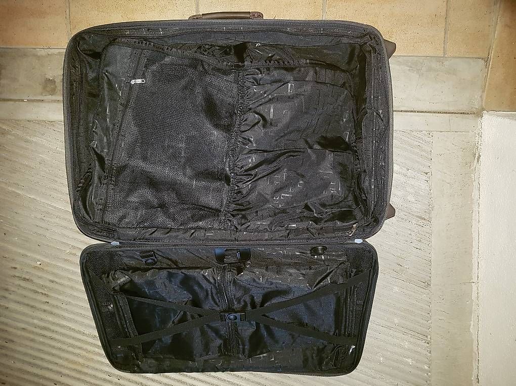 Altro in Aeronautica: Travel Trolley grandezza media ELLE – Usato da Contra venduto da urs.betschart 4