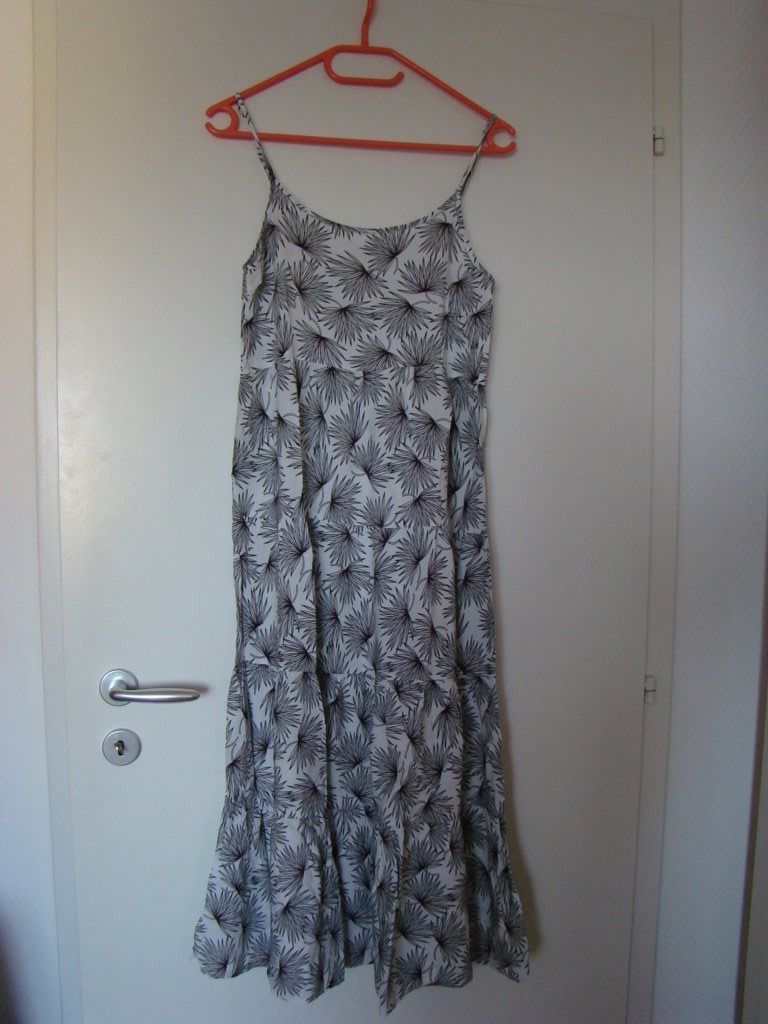 Vestiti: robe maxi – Nuovo e nell'imballaggio originale da Lussery-Villars venduto da pousinete02 4