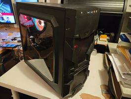 Ryzen 2600, 16GB DDR4, GTX 1060, SSD 500GB