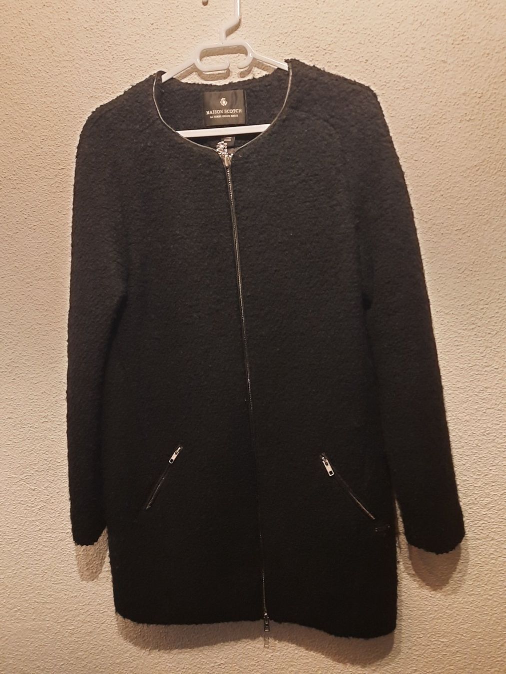 Maison Scotch Cappotti: Schwarzer Wintermantel Gr. 38, mit Schalkragen – Usato da Ibach venduto da urs_sl5h 1